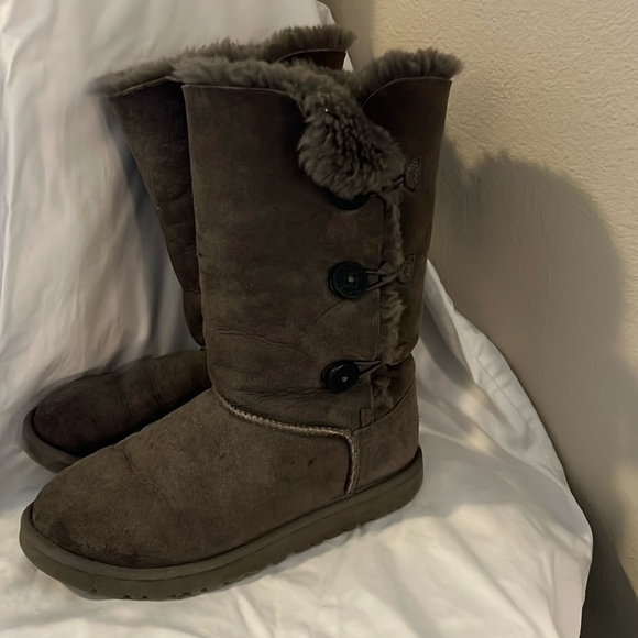 UGG Shoes - Ugg boots size 6